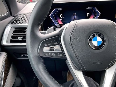 Used 2026 BMW X5 xDrive40i AWD/4WD image 9