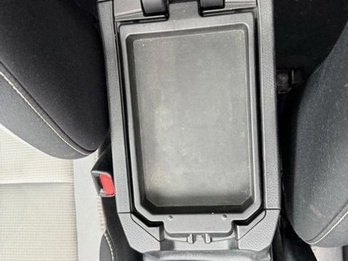 Used 2018 Toyota RAV4 XLE image 26