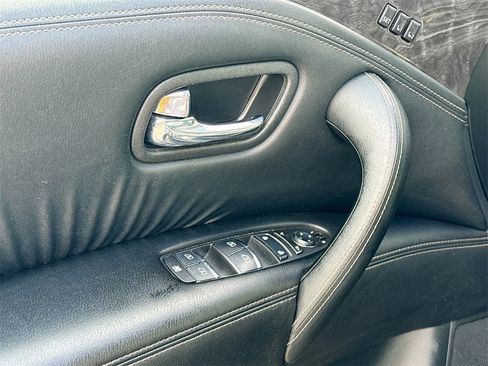 Used 2023 Nissan Armada Platinum w/ Captain's Chairs Package image 19