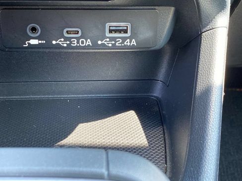 Used 2024 Subaru Crosstrek 2.0i Premium AWD/4WD image 17