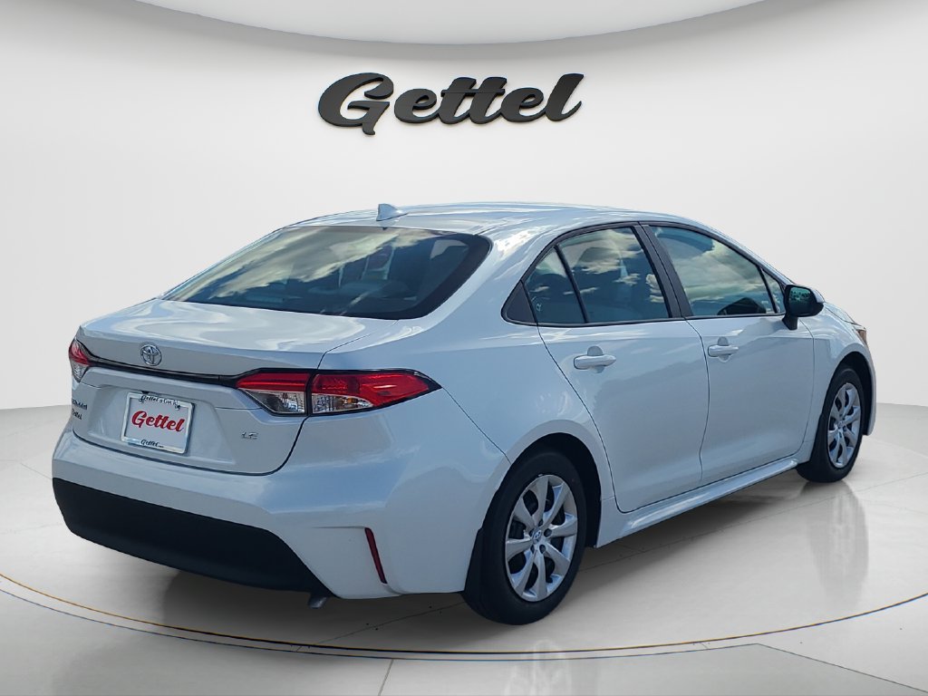 New 2027 Toyota Corolla LE FWD image 5