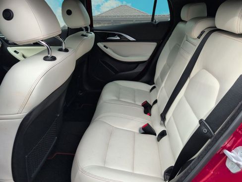 Used 2018 INFINITI QX30 Premium w/ Technology Package image 15