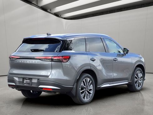 Certified 2026 INFINITI QX60 Luxe image 3