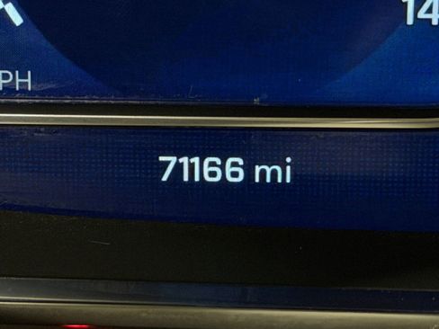 Used 2024 Chevrolet Tahoe LT AWD/4WD image 17
