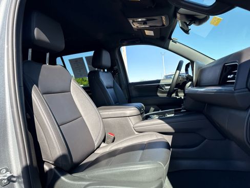Certified 2025 Chevrolet Tahoe LT AWD/4WD image 24