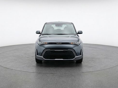 Used 2025 Kia Soul LX w/ LX Technology Package image 2