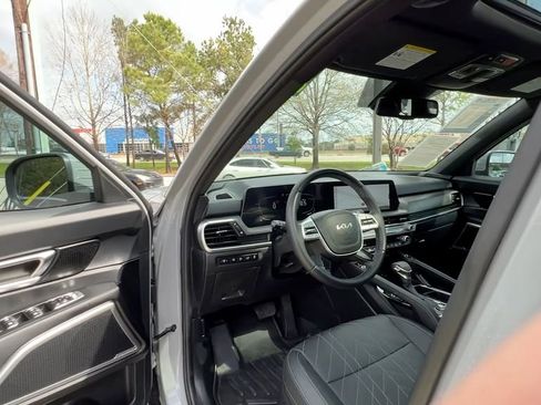 Used 2023 Kia Telluride EX X-Line image 33