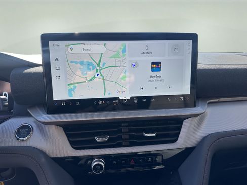 New 2025 Ford Explorer Active w/ Active Comfort Package image 14