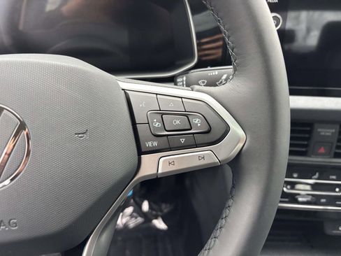 New 2026 Volkswagen Jetta SE FWD image 19