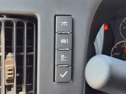 New 2025 Chevrolet Express 3500 w/ Power Convenience Package image 9