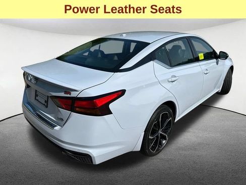Used 2023 Nissan Altima 2.5 SR w/ SR Premium Package AWD/4WD image 10