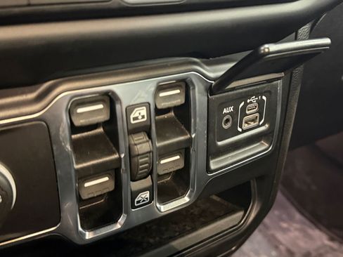 Used 2020 Jeep Wrangler Unlimited Sahara w/ Uconnect 4C Nav & Sound Group image 22