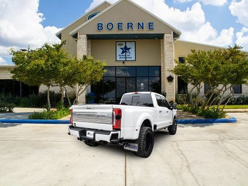 Used 2025 Ford F350 Platinum w/ Platinum Plus Package image 5