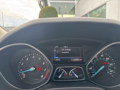 Used 2014 Ford Focus Titanium image 11