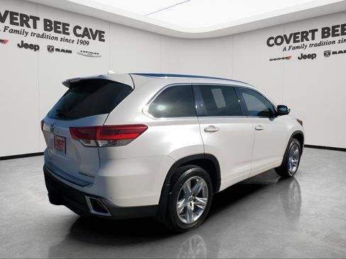 Used 2019 Toyota Highlander Limited image 9