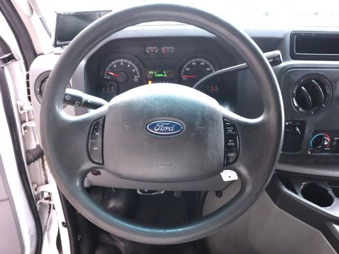 Used 2012 Ford E-450 and Econoline 450 Super Duty w/ PWR Locks & Windows Group RWD image 16