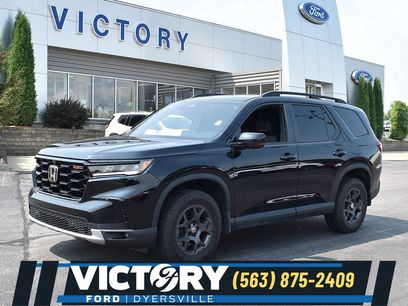 Used 2025 Honda Pilot TrailSport
