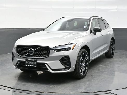 Used 2025 Volvo XC60 B5 Plus AWD/4WD image 2