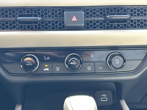 Certified 2024 Honda HR-V LX image 16