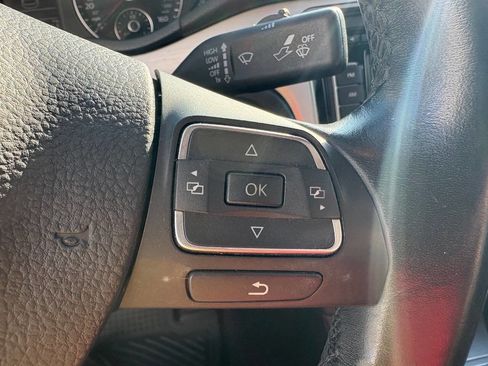 Used 2012 Volkswagen Passat 2.5 SE image 17