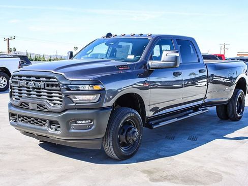 New 2026 RAM 3500 Tradesman AWD/4WD image 4