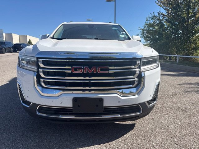 Used 2021 GMC Acadia SLT AWD/4WD image 2