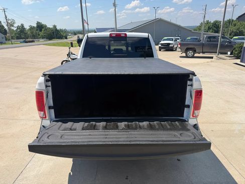 Used 2018 RAM 1500 Laramie w/ Convenience Group AWD/4WD image 43
