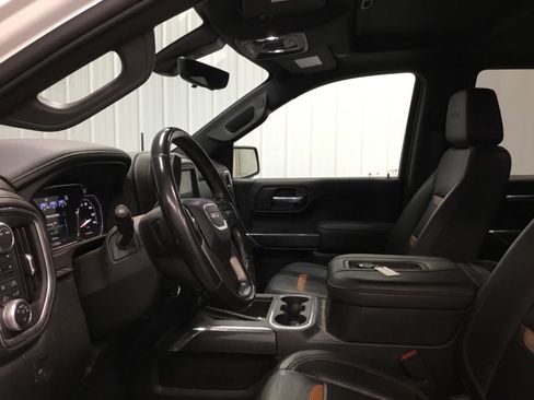 Used 2021 GMC Sierra 1500 AT4 w/ AT4 Premium Package AWD/4WD image 6