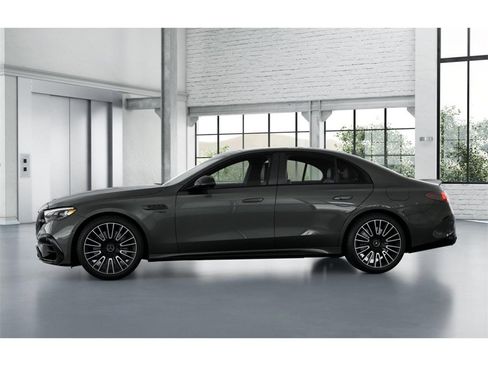 New 2026 Mercedes-Benz E 53 AMG e 4MATIC Sedan image 8