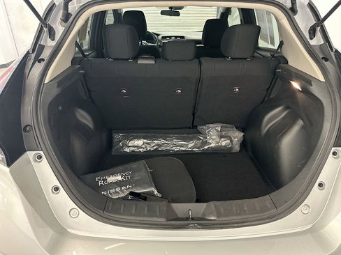 Used 2024 Nissan Leaf S FWD image 29