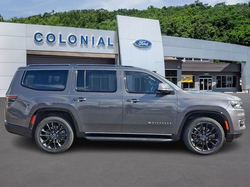 Used 2022 Jeep Wagoneer Series II w/ Convenience Group I AWD/4WD image 7