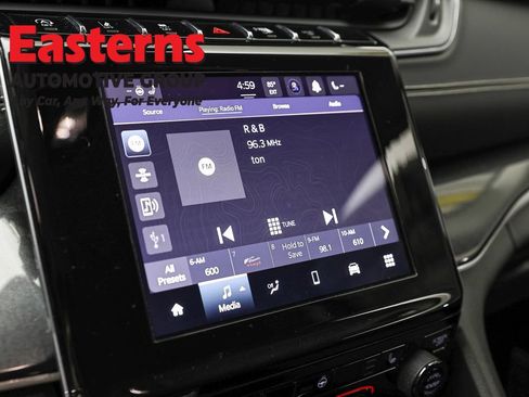 Used 2022 Jeep Grand Cherokee L Laredo w/ Luxury Tech Group I AWD/4WD image 19