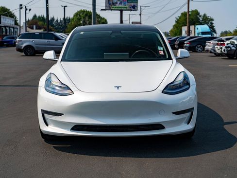 Used 2019 Tesla Model 3 Standard Range Plus RWD image 3