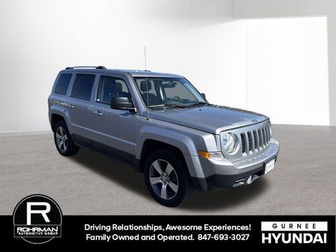 Used 2017 Jeep Patriot High Altitude image 2