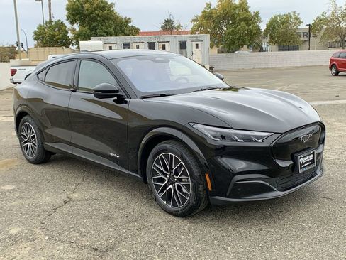 New 2025 Ford Mustang Mach-E Premium image 2