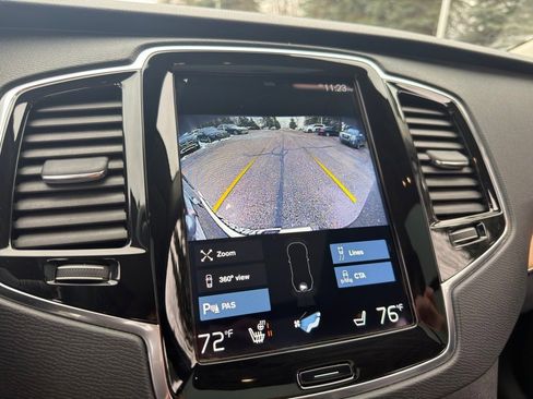 Used 2022 Volvo XC90 T6 Momentum w/ Advanced Package image 25