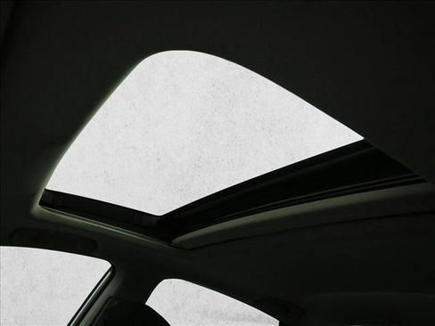 Used 2023 Honda Accord EX image 10