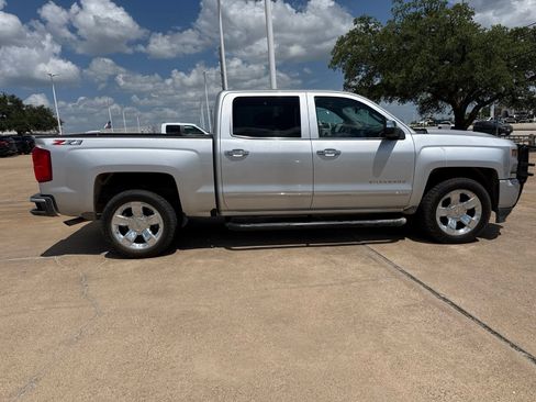 Used 2018 Chevrolet Silverado 1500 LTZ Z71 w/ LTZ Plus Package AWD/4WD image 8