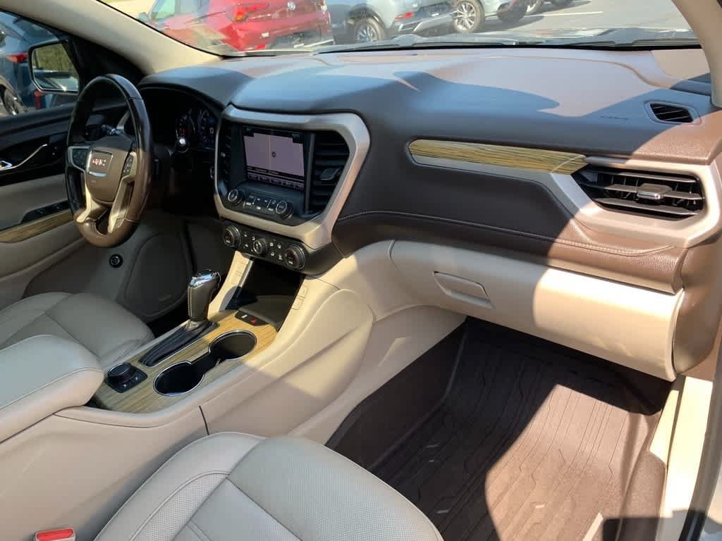 Certified 2019 GMC Acadia Denali w/ Technology Package AWD/4WD image 13