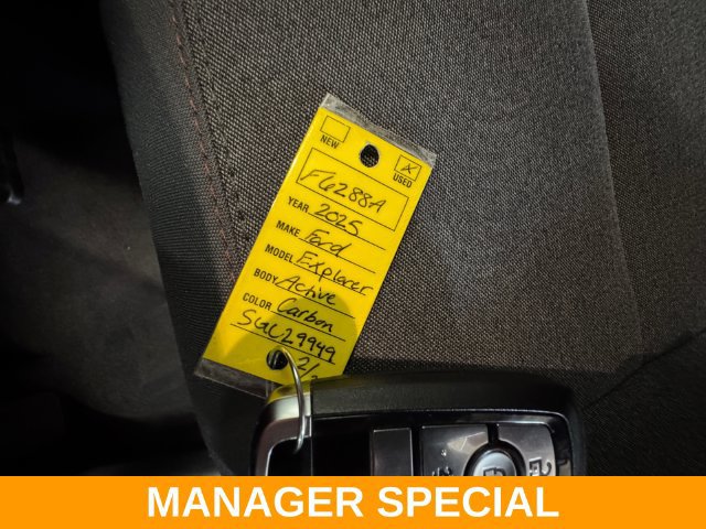 Used 2025 Ford Explorer Active AWD/4WD image 26
