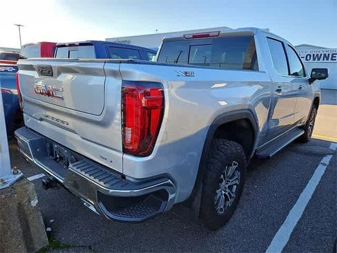 Certified 2021 GMC Sierra 1500 SLT w/ SLT Convenience Package image 3