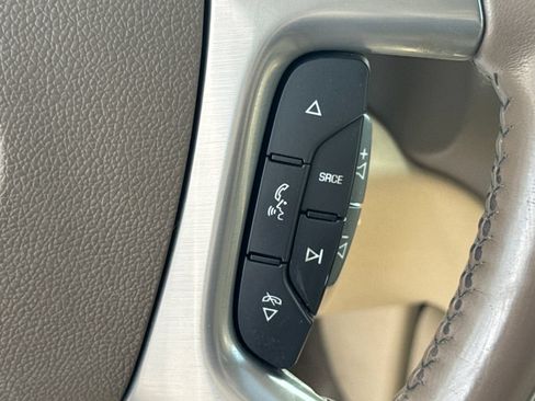 Used 2011 Chevrolet Suburban LT AWD/4WD image 37