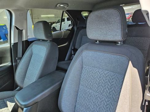 Used 2022 Chevrolet Equinox LT AWD/4WD image 21