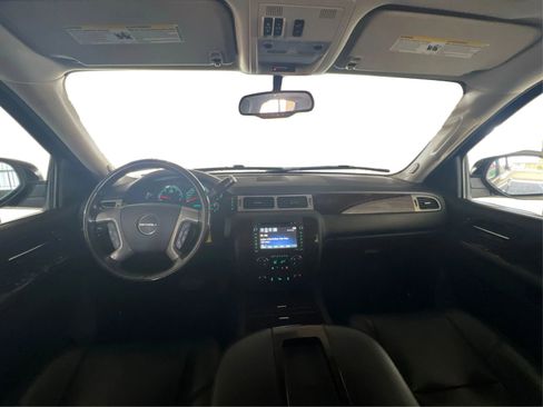 Used 2014 GMC Yukon XL Denali image 23