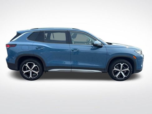 Used 2025 Volkswagen Tiguan SE w/ Panoramic Sunroof Package AWD/4WD image 7