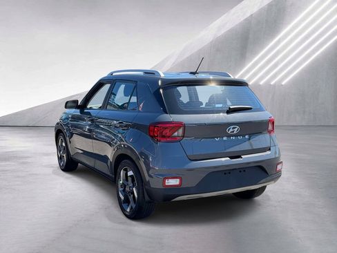 Certified 2023 Hyundai Venue SEL w/ Cargo Package FWD image 6