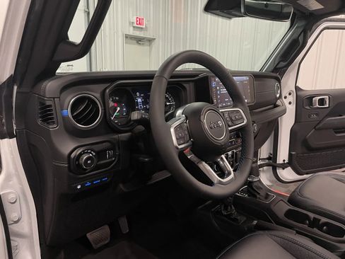 Used 2024 Jeep Wrangler High Altitude image 42