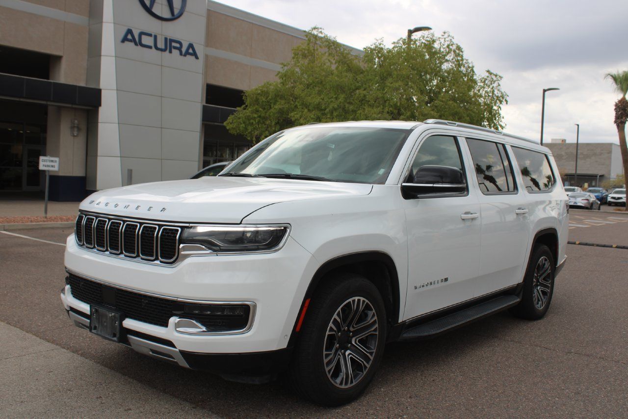Used 2023 Jeep Wagoneer L Series II AWD/4WD image 9