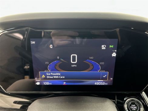 Used 2024 Chevrolet Trax RS w/ Sunroof Package image 11