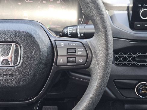 Used 2025 Honda Accord LX image 25